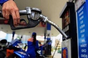 Việc duy trì Quỹ bình ổn xăng dầu chưa đạt được sự đồng thuận cao.