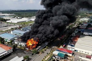 Một vụ cháy lớn trong một doanh nghiệp ở Đồng Nai