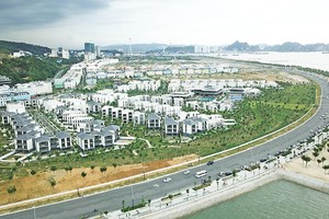 Bất động sản nghỉ dưỡng được xem là phân khúc chủ đạo của thị trường địa ốc các địa phương ven biển miền Trung. Ảnh: Lê Toàn