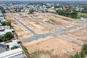 Với những nhà đầu tư đang sẵn tiền mặt, đây là thời điểm thích hợp để cân nhắc lựa chọn đất nền vùng ven. Ảnh: T.T