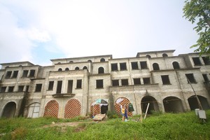 Nhiều dự án bất động sản không thể chuyển nhượng do chủ đầu tư sợ phạm luật. Ảnh: Dũng Minh