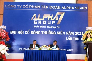 Quang cảnh ĐHĐCĐ thường niên Tập đoàn Alpha Seven (HNX: DL1) ngày 25/6.