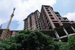 Với doanh nghiệp bất động sản, tình trạng tắc nghẽn dòng vốn đã kéo dài hơn một năm qua. Ảnh: Dũng Minh