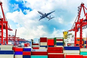 Thương mại điện tử nâng đỡ logistics