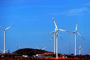 Việt Nam tiếp nhận hồ sơ từ ngành sản xuất trong nước yêu cầu áp dụng biện pháp phòng vệ với tháp điện gió nhập khẩu.