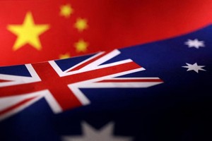 Vào thời điểm căng thẳng ngoại giao lên đến đỉnh điểm vào năm 2020 và 2021, Bắc Kinh đã áp thuế nhập khẩu đối với một số mặt hàng xuất khẩu của Australia, từ rượu vang, thịt đỏ đến tôm hùm và gỗ. Ảnh: Reuters 