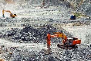 Công ty cổ phần Hóa An hoạt động trong lĩnh vực khai thác mỏ và chế biến đá vật liệu xây dựng.