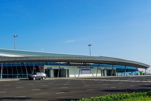 Cảng hàng không Tuy Hoà hiện do ACV quản lý, khai thác.