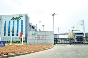 Nhiều dự án tại KCN Sông Khoai, Jinko Solar tiếp tục đầu tư mở rộng hoạt động. Ảnh: Thanh Tân