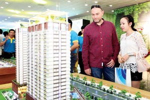 Nhiều người nước ngoài muốn mua nhà ở Việt Nam.