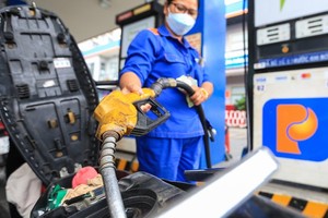 Giá bán lẻ xăng dầu đồng loạt giảm tại kỳ điều hành ngày 13/11/2023