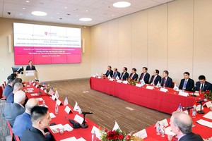 Đoàn công tác của Chủ tịch nước tham dự Hội nghị APEC