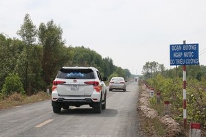 Một đoạn đường Hồ Chí Minh, đoạn Năm Căn - Đất Mũi.