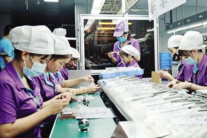 Nghệ An đã vươn lên trở thành một điểm sáng trong thu hút đầu tư nước ngoài. Trong ảnh: Nhà máy của Luxshare - ICT tại Nghệ An