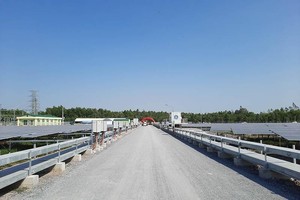 Nhà máy Điện mặt trời Hậu Giang- Nhà máy điện mặt trời đầu tiên của tỉnh Hậu Giang đã đi vào hoạt động vào tháng 3/2021