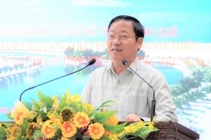 Chủ tịch UBND Huyện Hương Khê phát biểu tại Hội nghị - Nguồn: Huongkhe.hatinh.gov.vn