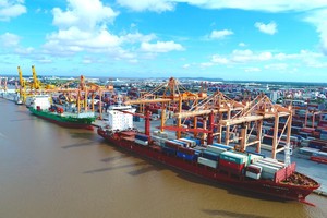 Tổng công ty Hàng hải Việt Nam thoái vốn tại SSG và SHC