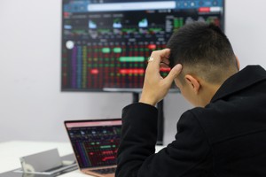 Chờ khối ngoại dừng bán ròng