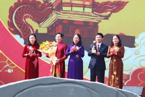 Hà Nam khai hội Tam Chúc và nhận giải thưởng Du lịch Thế giới