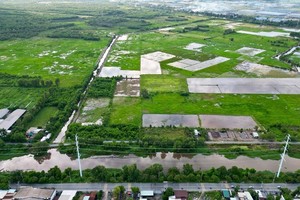 Một khu đất nông nghiệp đã quy hoạch làm dự án đô thị tại huyện Hóc Môn, TP.HCM - Ảnh: Thành Nguyên