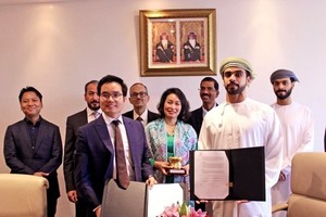 Lễ ký kết thỏa thuận hợp tác giữa VinFast Auto và Công ty Bahwan Automobiles Trading (BAT)