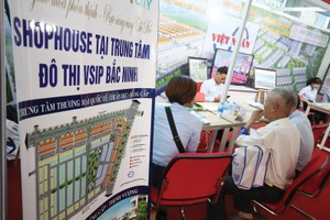 Công tác bán hàng được rốt ráo triển khai. Ảnh: Dũng Minh 