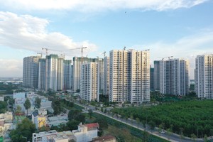 Nguồn cung căn hộ tầm trung dồn về vùng ven TP.HCM. Ảnh: Lê Toàn