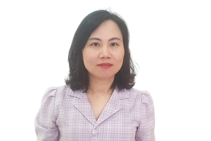 Bà Phí Hương Nga, Vụ trưởng Vụ Thống kê công nghiệp và xây dựng (Tổng cục Thống kê).