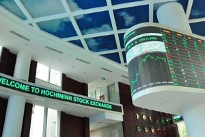“Nội công, ngoại kích”
