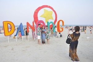 Lượt du khách đến thành phố Đà Nẵng tăng cao trong 5 ngày nghỉ lễ.