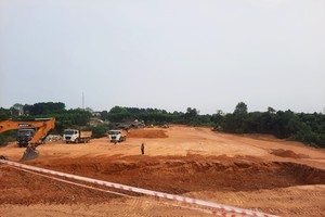 Đã quá thời hạn 30/4/2024, nhưng 2 huyện Gio Linh, Vĩnh Linh vẫn chưa hoàn thành bàn giao mặt bằng cho dự án cao tốc Vạn Ninh - Cam Lộ