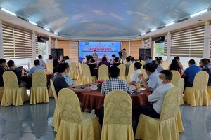 Cafe Doanh nhân là nơi trao gặp gỡ, trao đổi thân thiện cởi mở nhằm kịp thời tháo gỡ những khó khăn, vướng mắc trong quá trình hoạt động sản xuất của các doanh nghiệp. Ảnh: Thanh Tân