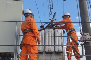 Nhu cầu điện tăng mạnh, dự án nguồn mới mờ mịt