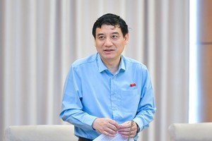 Chủ nhiệm Ủy ban Văn hóa, giáo dục Nguyễn Đắc Vinh.