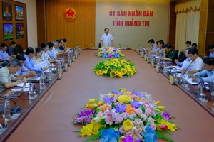 Chủ tịch UBND tỉnh Quảng Trị Võ Văn Hưng chủ trì cuộc họp