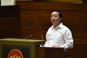 Phó thủ tướng Trần Hồng Hà phát biểu giải trình, làm rõ một số vấn đề đại biểu Quốc hội nêu tại phiên thảo luận ngày 29/5.