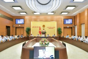 Phiên họp sáng 13/6 của Ủy ban Thường vụ Quốc hội.