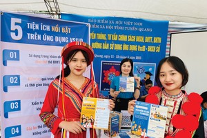 Tuyên truyền, hướng dẫn thực hiện dịch vụ bảo hiểm xã hội số tại Tuyên Quang 