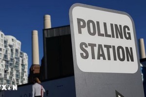 Điểm bỏ phiếu bầu Hạ viện Anh tại London. (Ảnh: Reuters/TTXVN)
