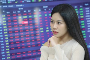 Dòng tiền lớn thận trọng trong bối cảnh định giá thị trường chưa đủ hấp dẫn
