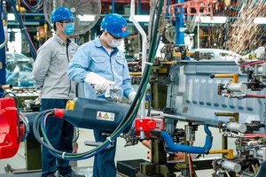 Sản xuất công nghiệp tiếp tục phục hồi, duy trì đà tăng trưởng tích cực
