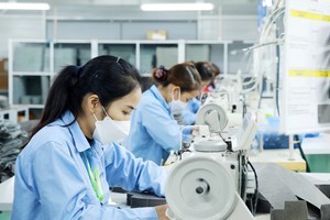 Xuất khẩu Việt Nam tiếp tục khởi sắc.