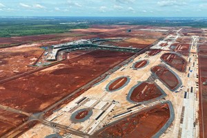 Kỹ sư, công nhân thi công xuyên ngày lễ trên công trình Sân bay Long Thành