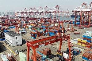 Cảng hàng hóa Thanh Đảo, tỉnh Sơn Đông, Trung Quốc. (Ảnh: THX/TTXVN)