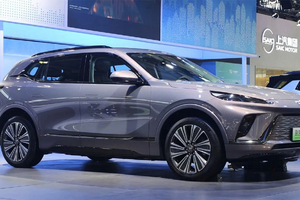 Một chiếc Buick E5 EV được trưng bày tại triển lãm xe năng lượng mới Thượng Hải vào tháng 6/2024. Ảnh: CnEVPost