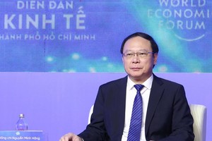 Thứ trưởng Bộ Tài nguyên và Môi trường Lê Công Thành chia sẻ tại Diễn đàn. (Ảnh: Lê Toàn)