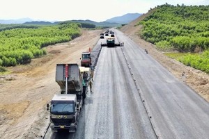 Tỷ lệ giải ngân đầu tư công vẫn chưa được như kỳ vọng, nhiều địa phương đang nỗ lực đẩy nhanh