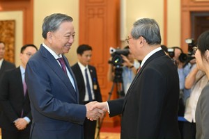 Tổng Bí thư, Chủ tịch nước Tô Lâm hội kiến Thủ tướng Quốc vụ viện Trung Quốc Lý Cường. Ảnh: Đức Thanh