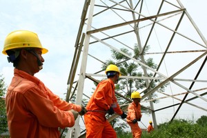 “Quả Đấm thép” tăng sức mạnh
