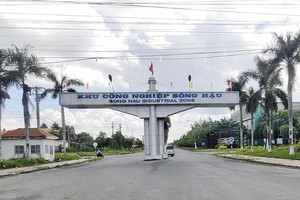 Nhiều nhà đầu tư chiến lược quan tâm đầu tư phát triển hạ tầng khu công nghiệp tại tỉnh Hậu Giang